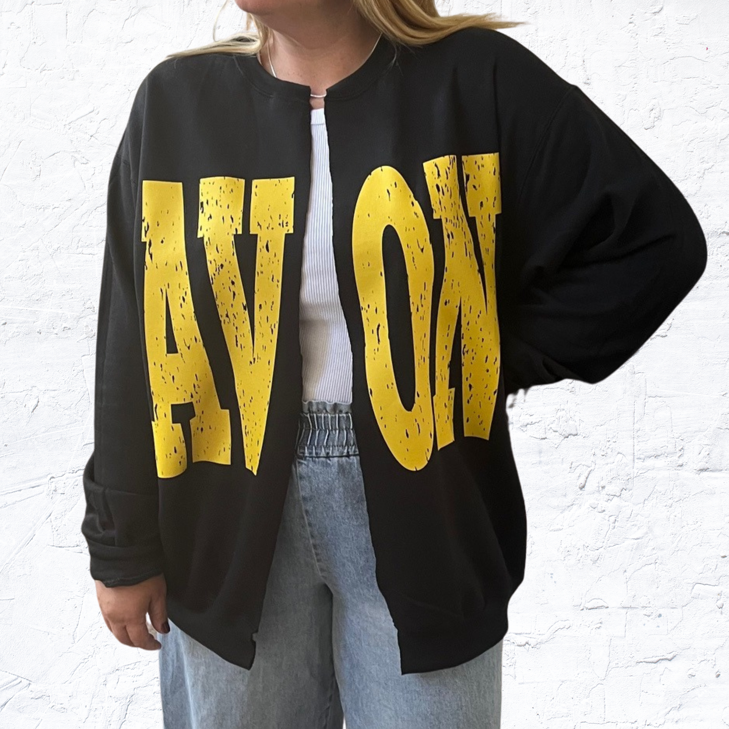 Avon Crewneck Cardigan (black)